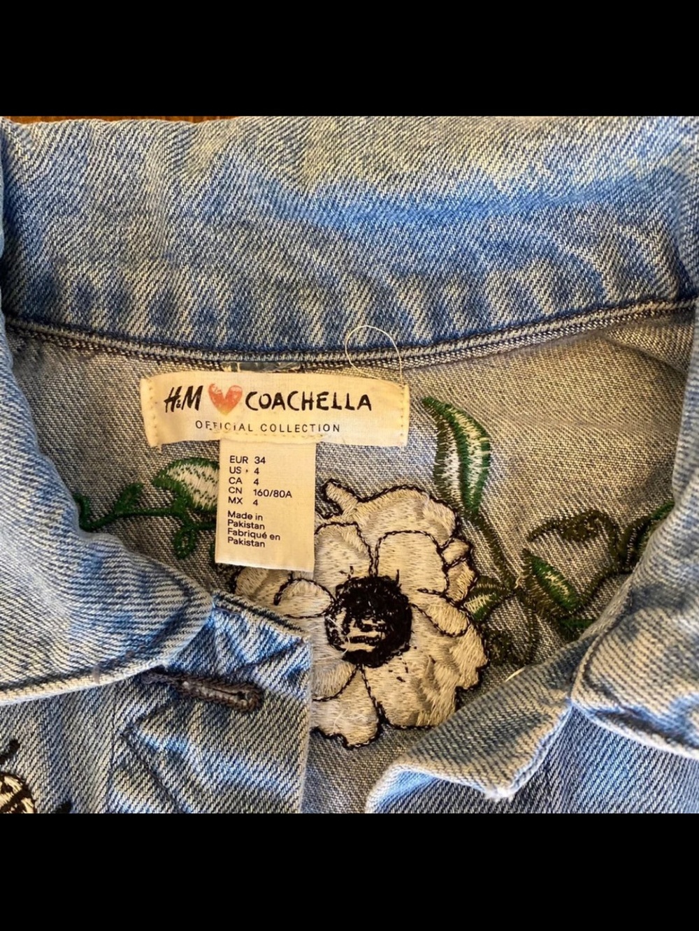 H&M Coachella floral boho embroidered Jean jacket distressed sz4/small EUC - Picture 4 of 14